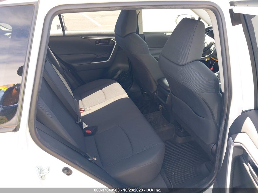 VIN JTMK1RFV4LD058025 2020 TOYOTA RAV4 LE