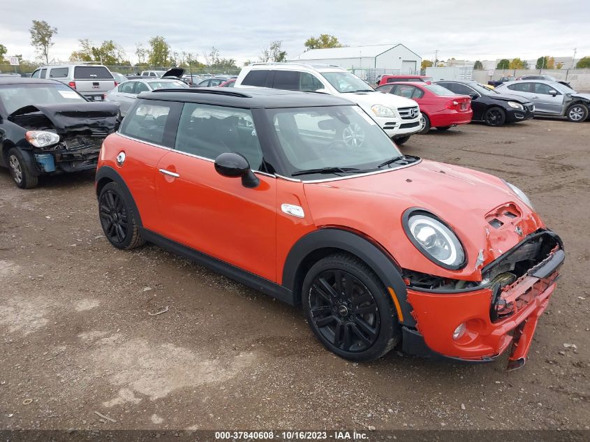 VIN WMWXP7C55K2A50717 MINI Hardtop 2 Door COOPER S 2019