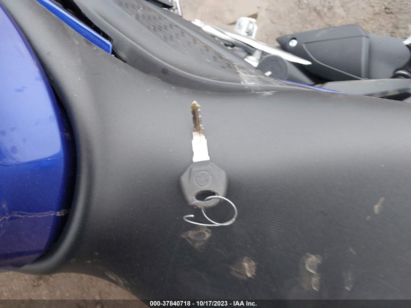2023 YAMAHA YZFR3 A MH3RH18Y5PK011933