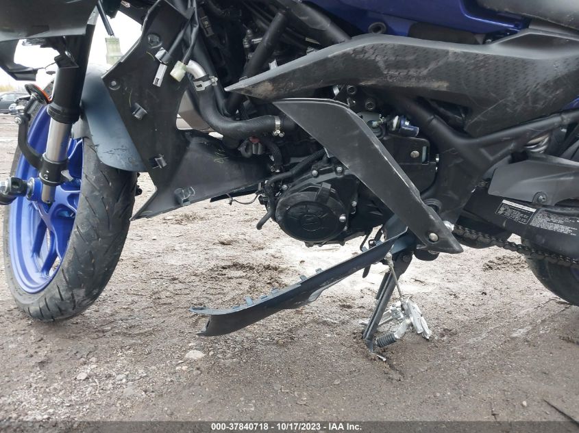 2023 YAMAHA YZFR3 A MH3RH18Y5PK011933