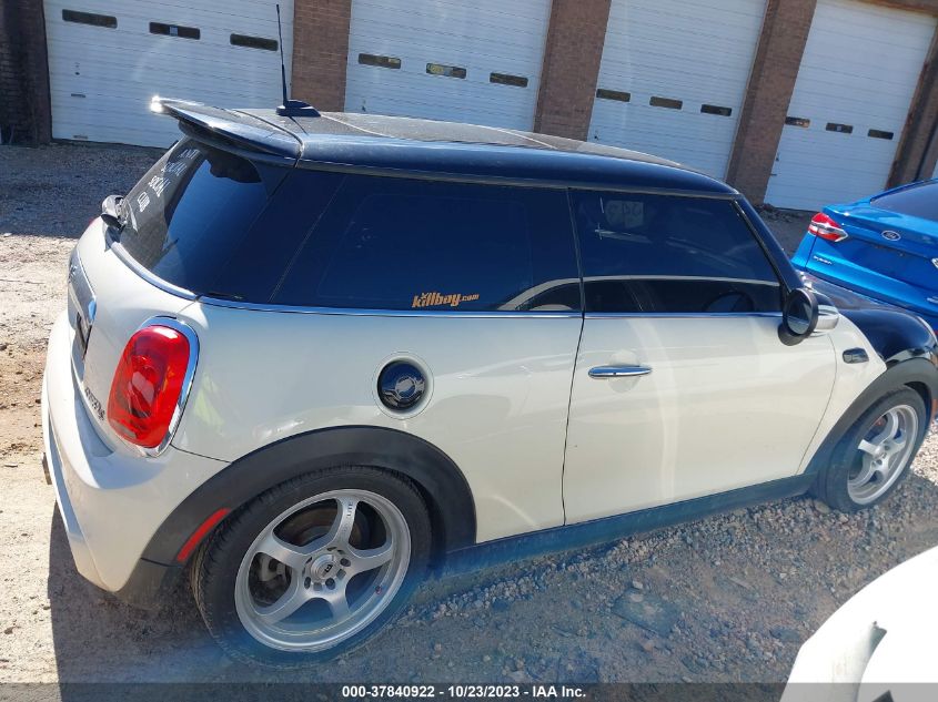 2015 MINI HARDTOP COOPER S WMWXP7C55F2A34488