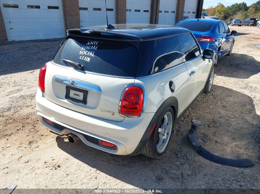 2015 MINI HARDTOP COOPER S WMWXP7C55F2A34488