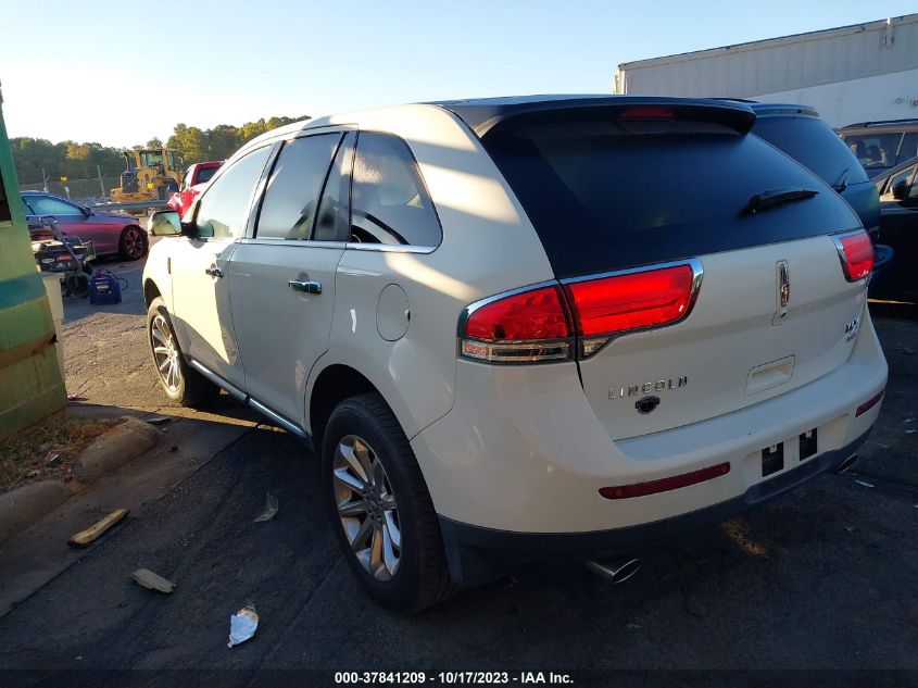 2013 LINCOLN MKX - 2LMDJ8JK7DBL23933