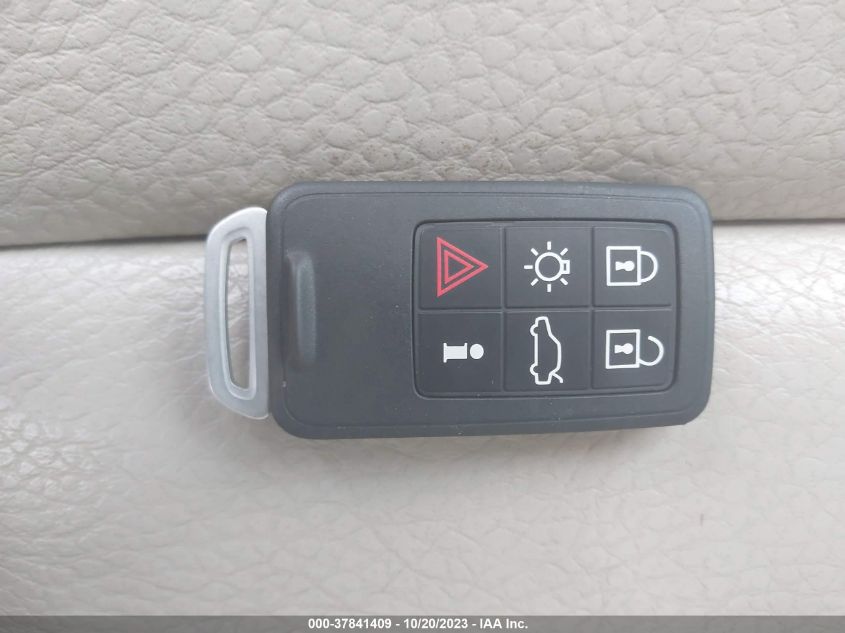 2013 VOLVO XC70 3.2L - YV4940BZ6D1155172