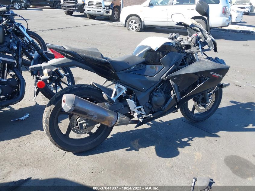 2015 HONDA CBR300 R MLHNC5112F5100420