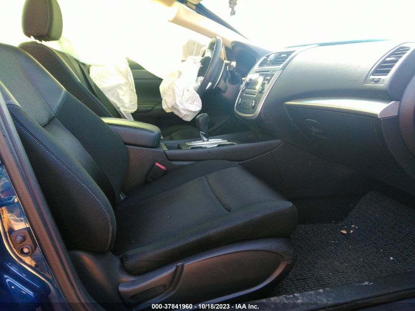 2017 NISSAN ALTIMA 2.5/S/SV/SL/SR - 1N4AL3AP4HC256229