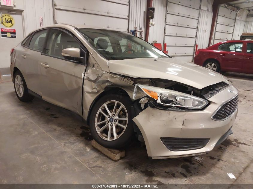 2015 FORD FOCUS SE - 1FADP3F26FL231988