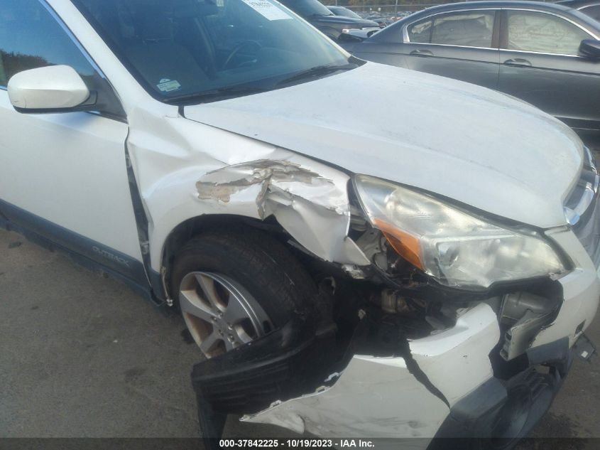 2013 SUBARU OUTBACK 2.5I PREMIUM - 4S4BRBCC0D3304624