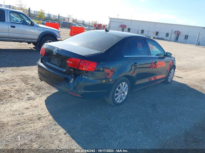 2014 VOLKSWAGEN JETTA SEDAN SE W/CONNECTIVITY/SUNROOF 3VWD07AJ9EM385951
