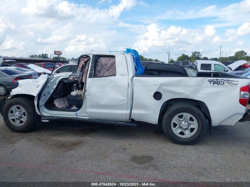 2016 TOYOTA TUNDRA SR5 5.7L V8 - 5TFRW5F17GX201575