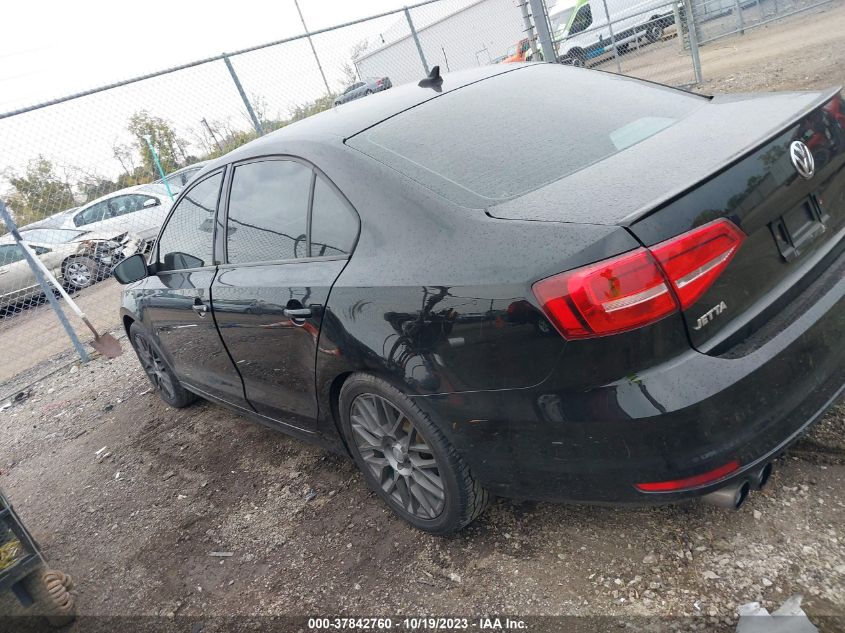 2015 VOLKSWAGEN JETTA SEDAN 1.8T SPORT - 3VWD17AJ2FM422286