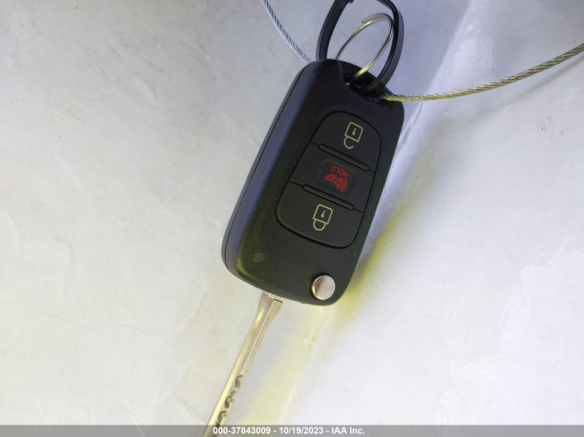 2013 KIA SOUL BASE - KNDJT2A52D7582830
