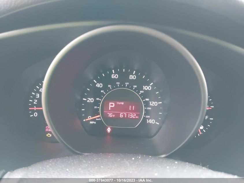2015 KIA SOUL + - KNDJP3A57F7766805