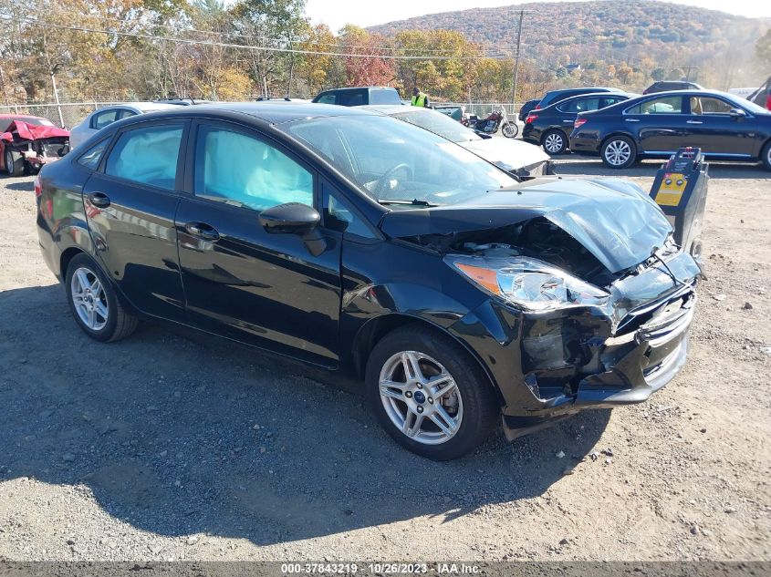 Lot #2536949665 2019 FORD FIESTA SE salvage car