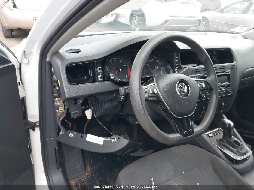 2015 VOLKSWAGEN JETTA SEDAN 2.0L S 3VW2K7AJ3FM228435