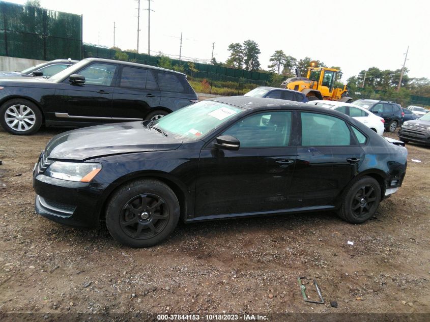 2015 VOLKSWAGEN PASSAT 1.8T S - 1VWAT7A3XFC071224
