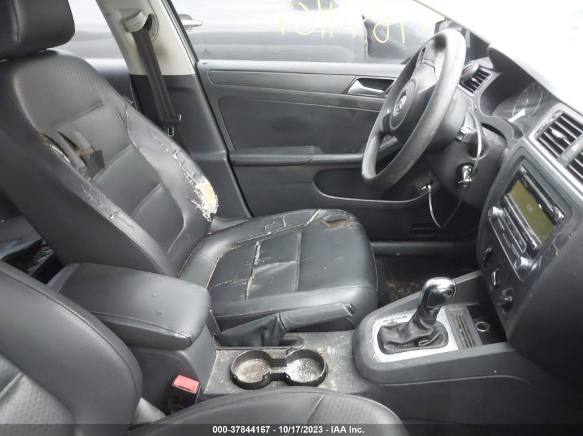 2014 VOLKSWAGEN JETTA SEDAN SE 3VWD17AJ3EM274776