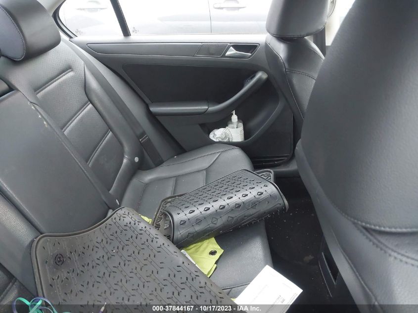 2014 VOLKSWAGEN JETTA SEDAN SE 3VWD17AJ3EM274776