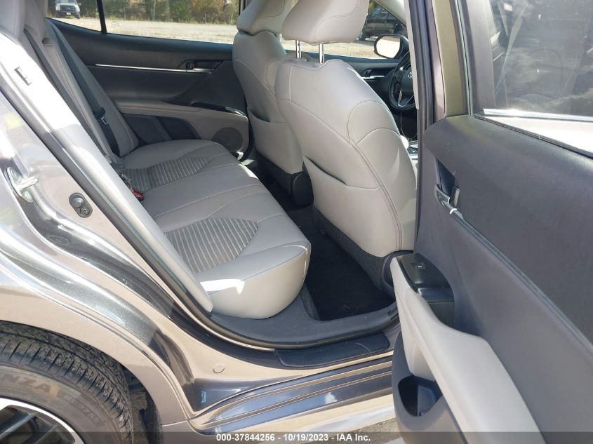 2020 TOYOTA CAMRY SE - 4T1G11AKXLU927680