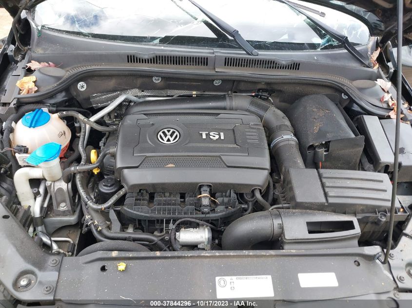 2015 VOLKSWAGEN JETTA 1.8T SE - 3VWD07AJ9FM302651