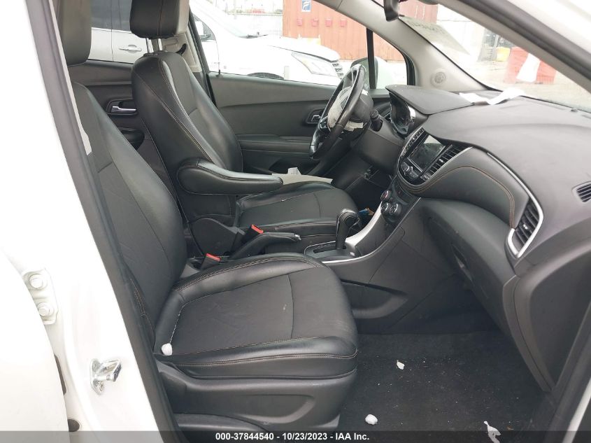 VIN KL7CJLSB3KB823049 2019 CHEVROLET TRAX LT