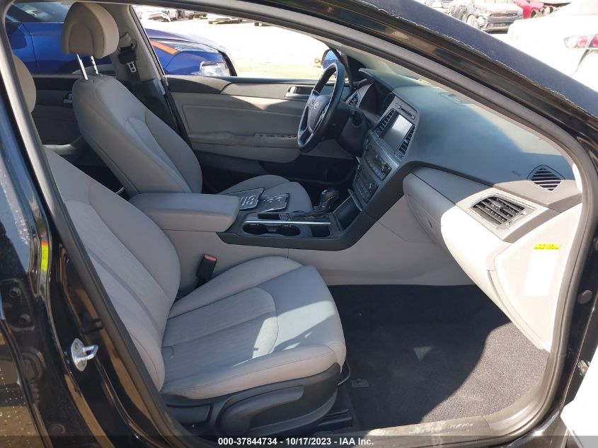 2016 HYUNDAI SONATA PLUG-IN HYBRID KMHE14L21GA024587