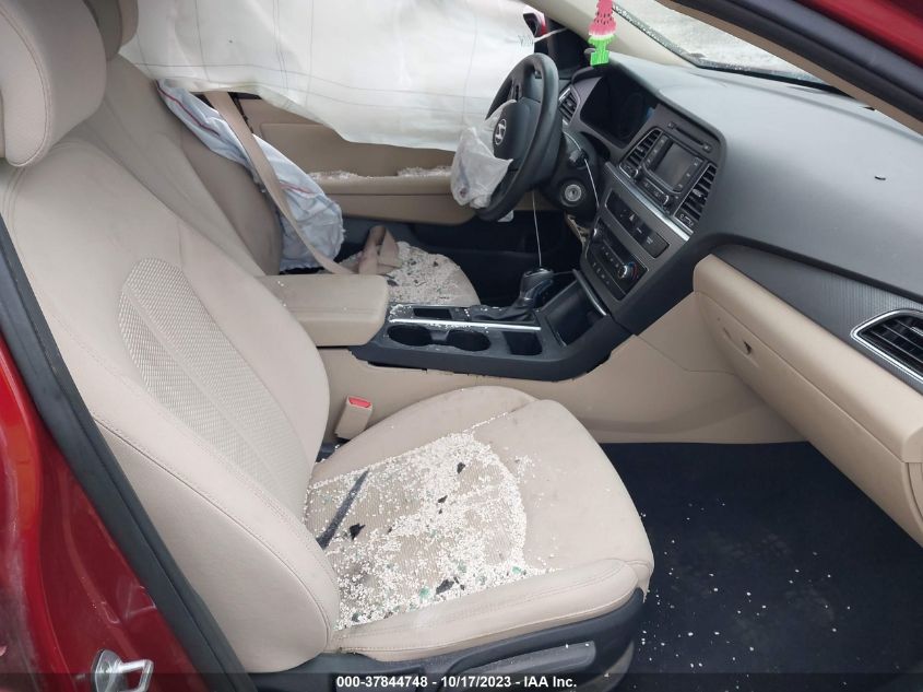 2015 HYUNDAI SONATA SE - 5NPE24AF2FH205258