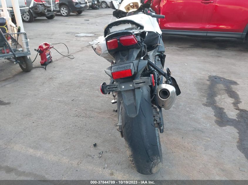 2020 SUZUKI GSX-R750 - JS1GR7MA7L7101140