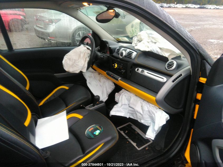 2013 SMART FORTWO PASSION/PURE WMEEJ3BA6DK711501