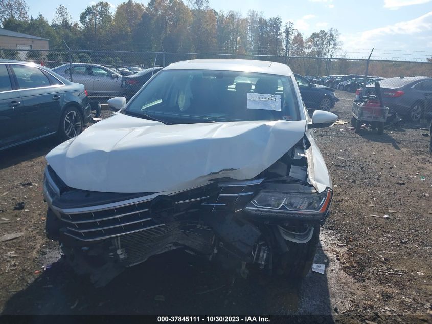 2018 VOLKSWAGEN PASSAT 2.0T SE - 1VWBA7A37JC030455