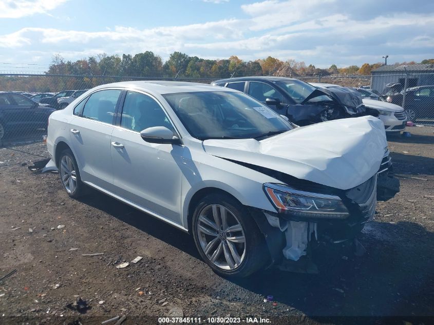 2018 VOLKSWAGEN PASSAT 2.0T SE - 1VWBA7A37JC030455