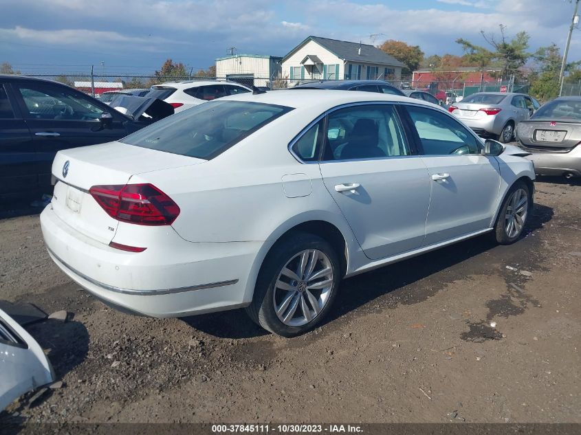 2018 VOLKSWAGEN PASSAT 2.0T SE - 1VWBA7A37JC030455