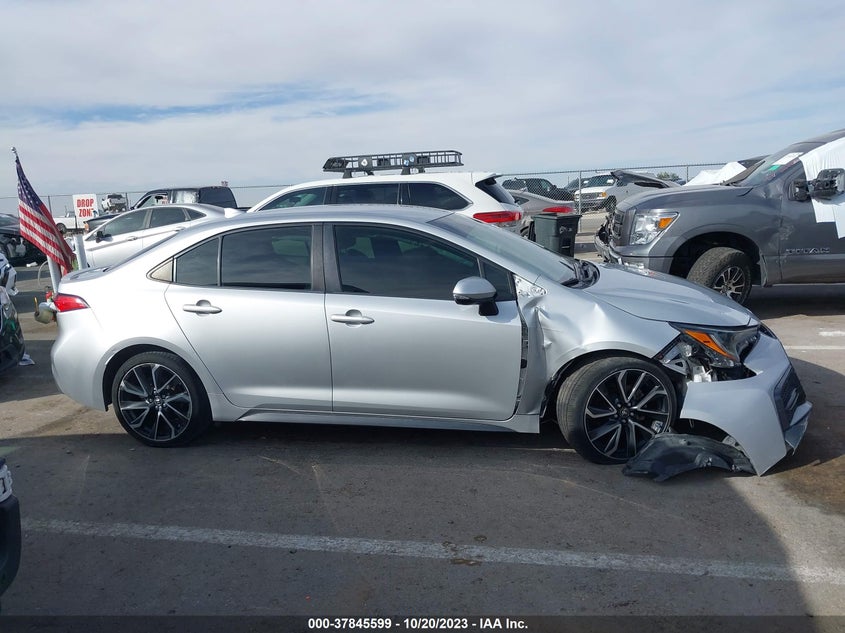 VIN JTDS4RCE5LJ022695 2020 TOYOTA COROLLA SE