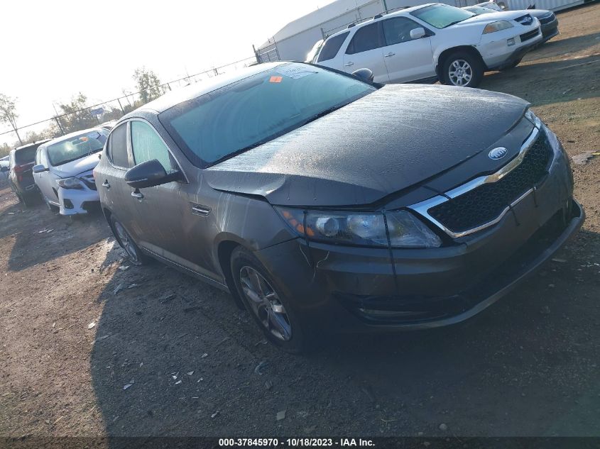 2013 KIA OPTIMA LX - 5XXGM4A73DG238774