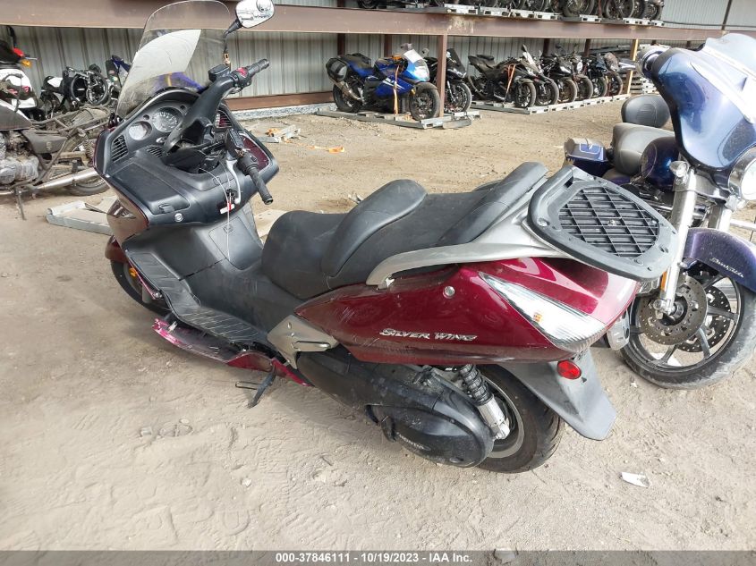 2009 HONDA FSC600 D JH2PF01199K700404