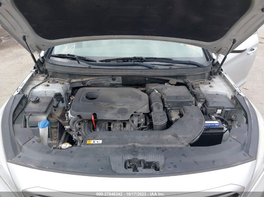 2015 HYUNDAI SONATA 2.4L SE - 5NPE24AF0FH201970