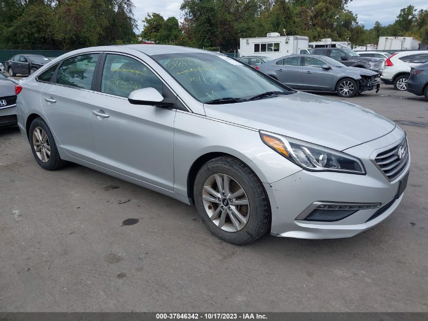 2015 HYUNDAI SONATA 2.4L SE - 5NPE24AF0FH201970