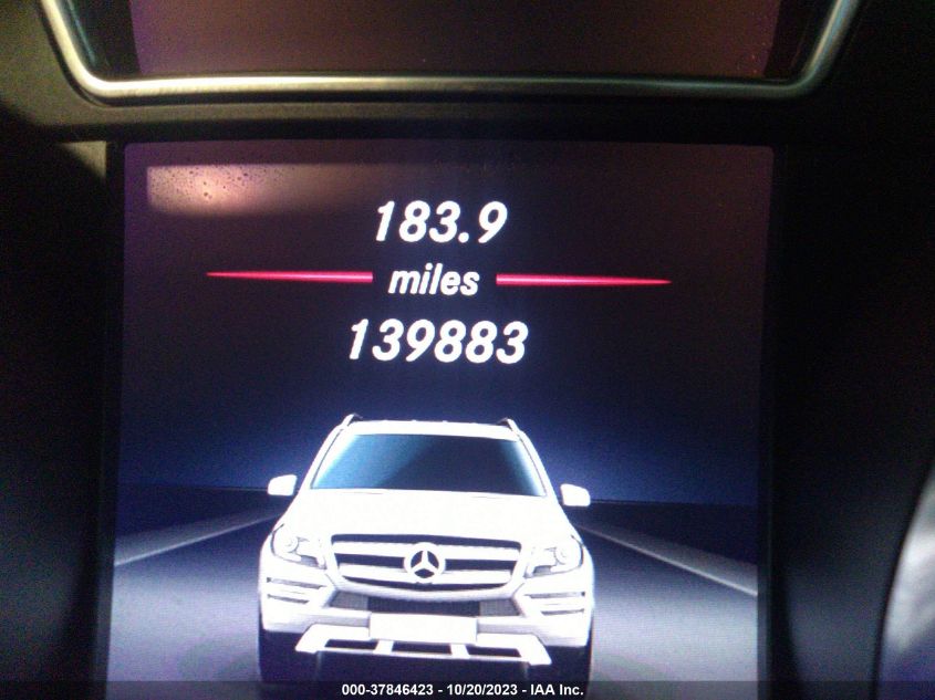 2015 MERCEDES-BENZ GL 450 - 4JGDF6EE6FA450032