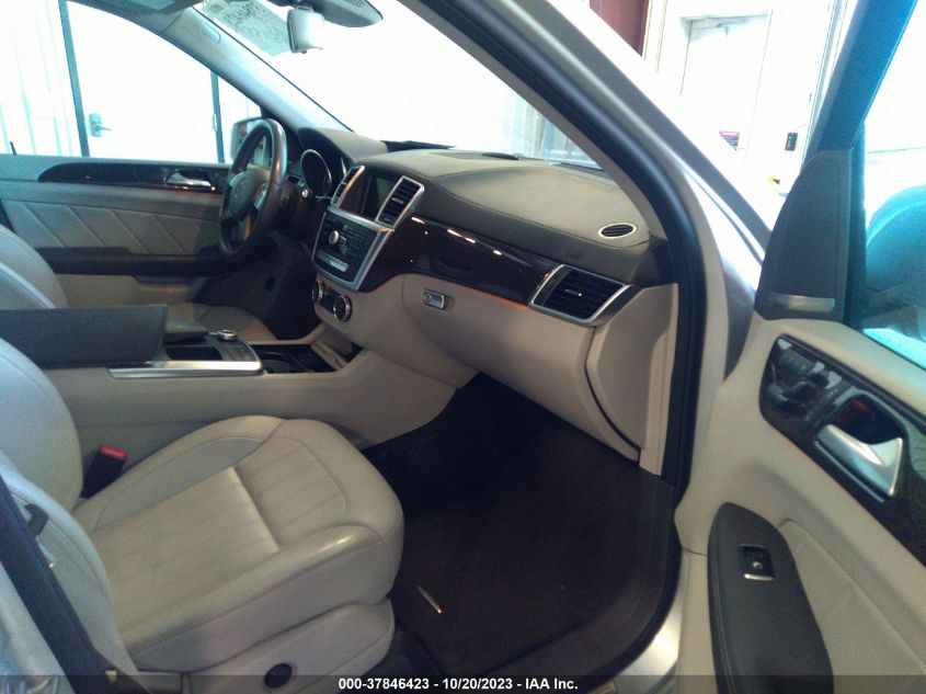 2015 MERCEDES-BENZ GL 450 - 4JGDF6EE6FA450032