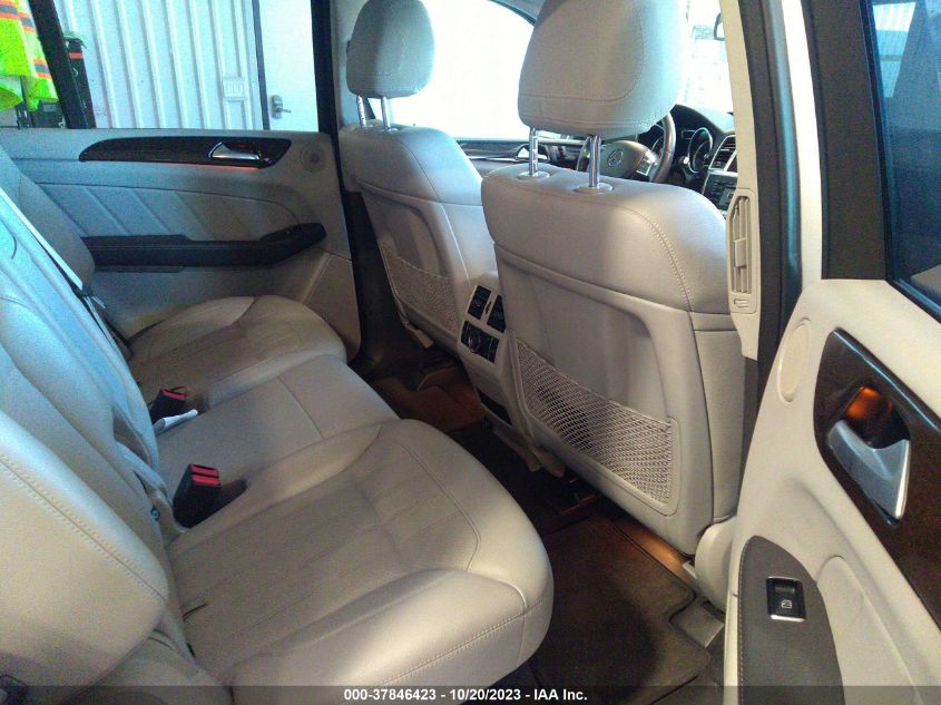 2015 MERCEDES-BENZ GL 450 - 4JGDF6EE6FA450032