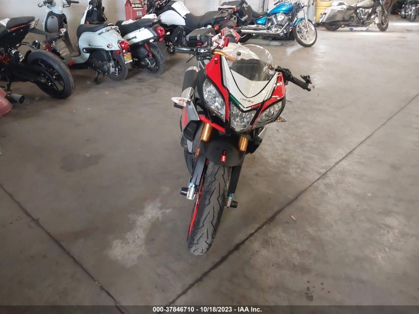 2016 APRILIA TUONO V4 1100 ABS ZD4TYUA00GS000188