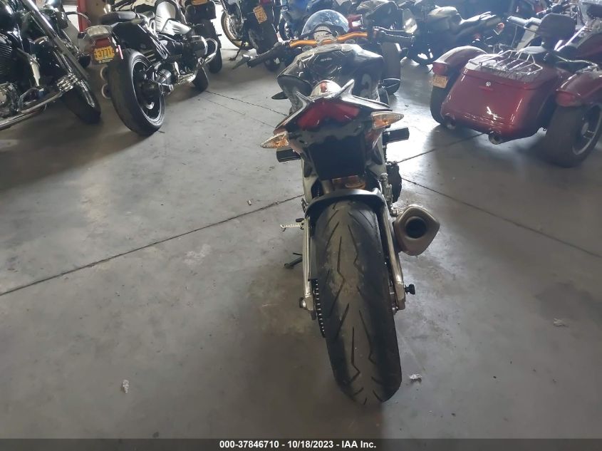 2016 APRILIA TUONO V4 1100 ABS ZD4TYUA00GS000188