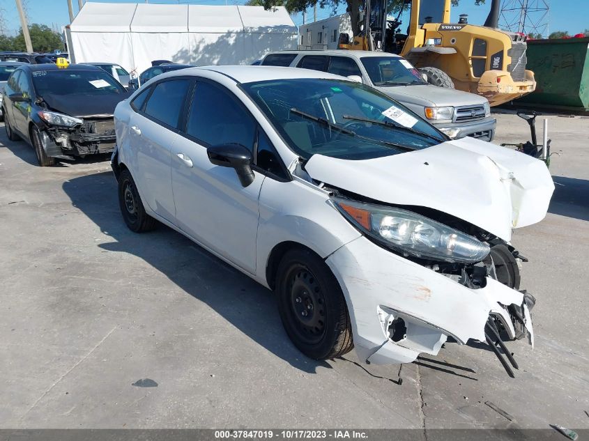 Lot #2539238186 2018 FORD FIESTA S salvage car