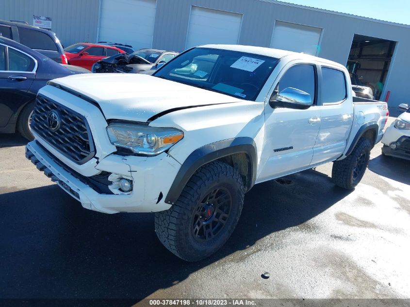 2017 TOYOTA TACOMA DBL CAB/SR/TRDSPT/OR/PRO - 5TFCZ5AN7HX089546