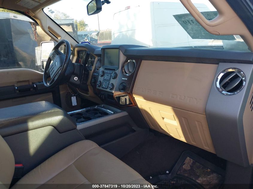 2013 FORD SUPER DUTY F-250 SRW XL/XLT/LARIAT - 1FT7W2BT5DEB86921
