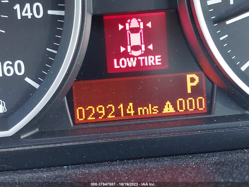 2013 BMW 135I WBAUN7C52DVM27009