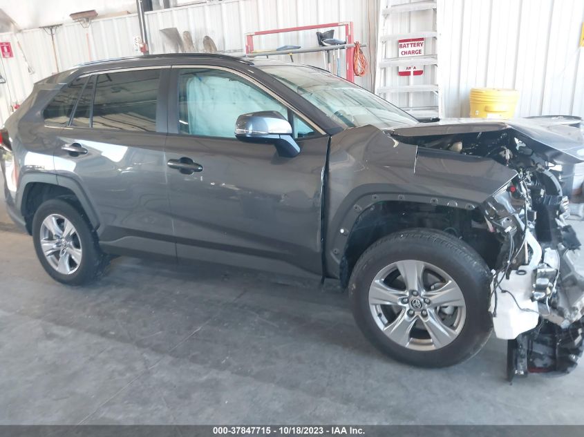 VIN 2T3P1RFV8PC330821 2023 TOYOTA RAV4 XLE