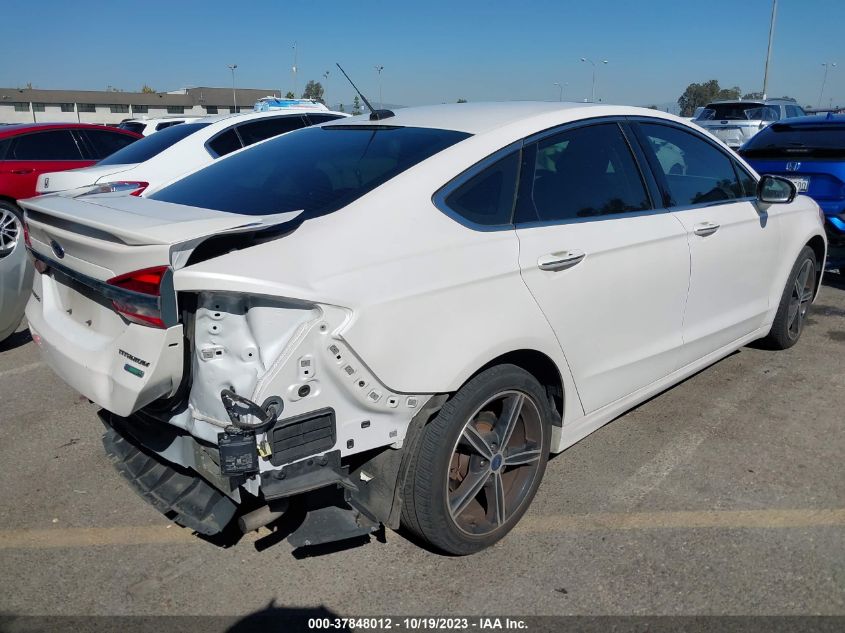 3FA6P0K93HR335899 2017 FORD FUSION, photo no. 4