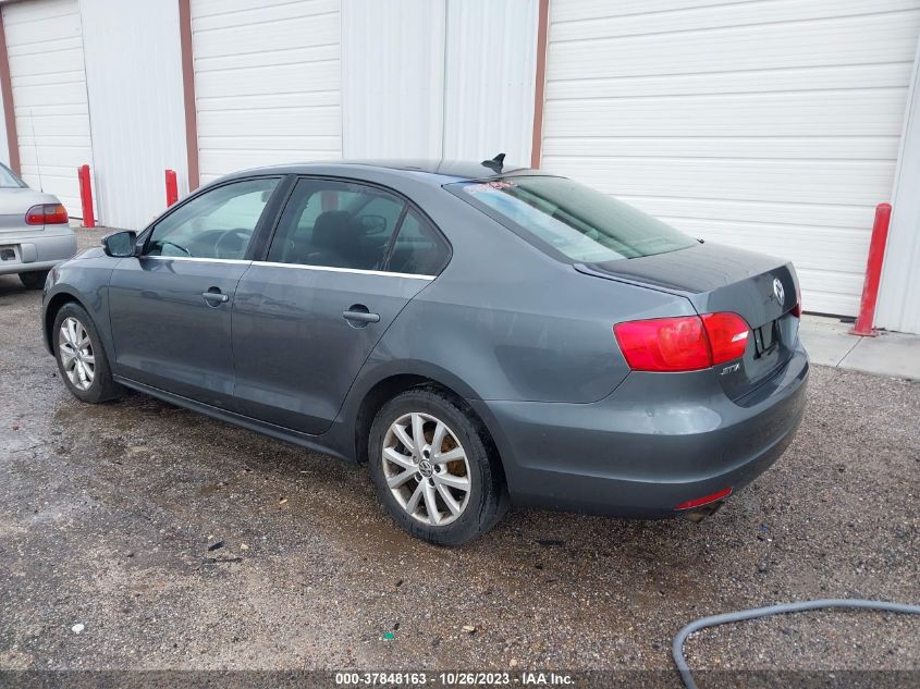 2013 VOLKSWAGEN JETTA SEDAN SE W/CONVENIENCE/SUNROOF - 3VWDX7AJ5DM445251