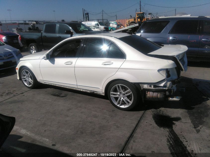 2014 MERCEDES-BENZ C 250 SPORT/LUXURY - WDDGF4HB6EA964491